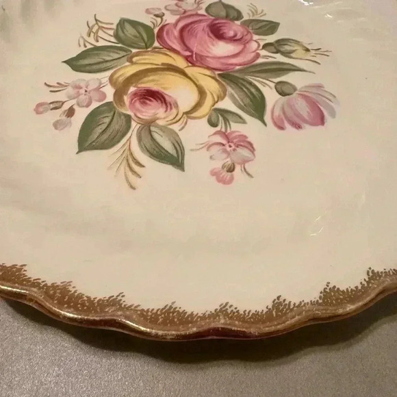 Vintage Royal China Warranted 22 Karat Gold QUBAN ROYAL 10.5” Dinner Plate - Picture 4 of 11